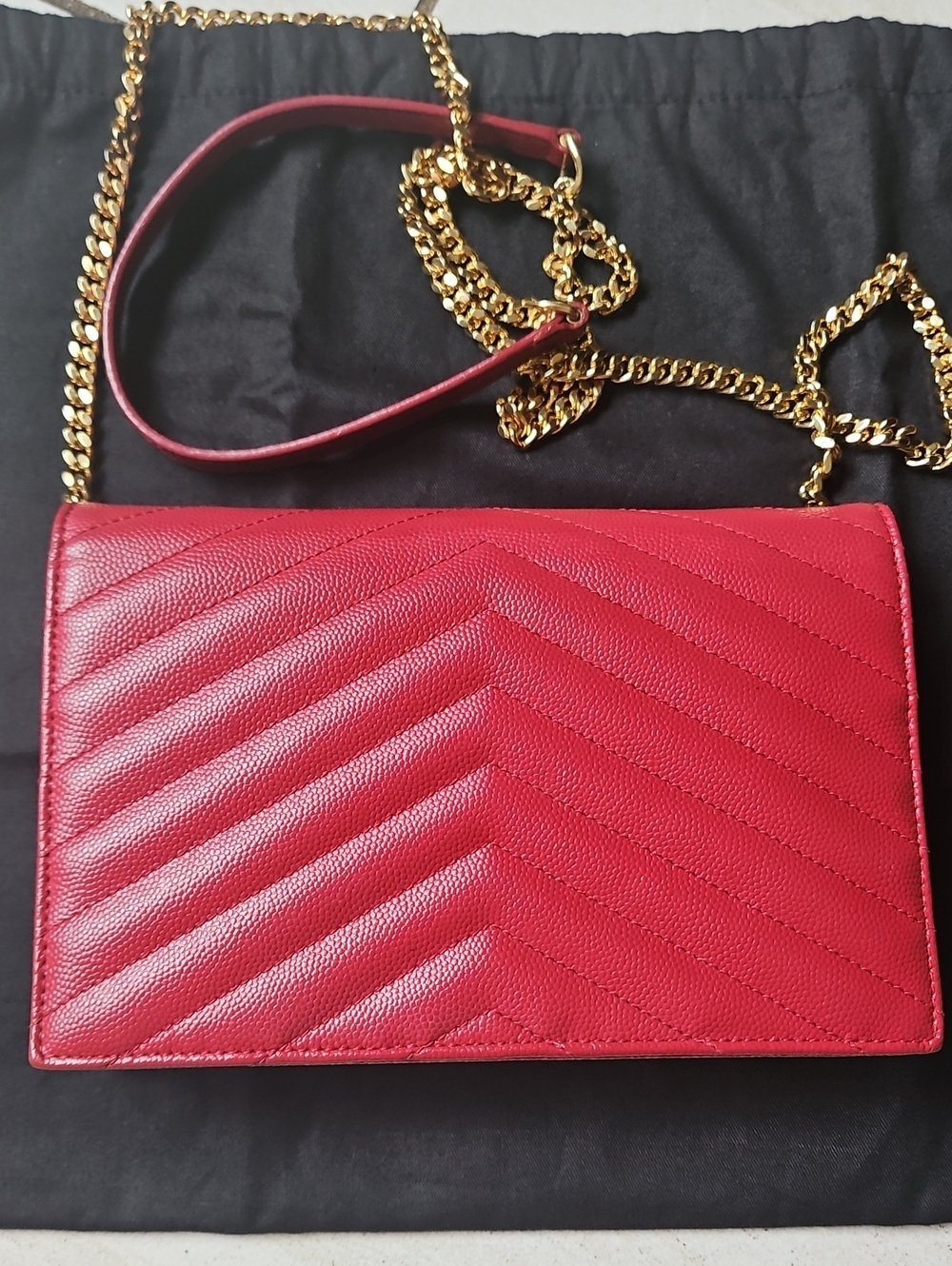 YSL Saint Laurent Cassandre Red Quilted Leather Envelope Crossbody Gold Chain - Picture 7 of 16